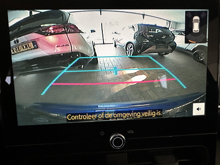 Vehicle Image 40