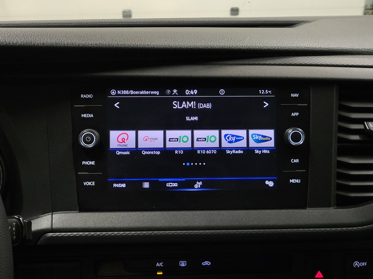 Vehicle Image 11