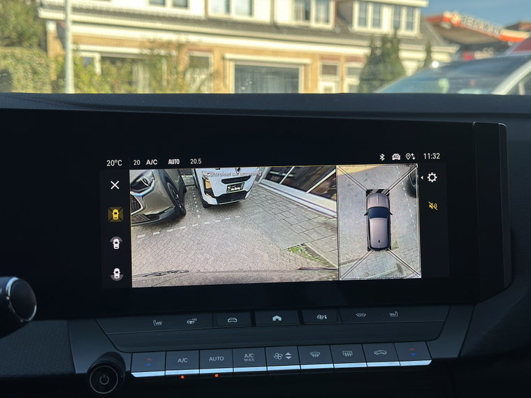 Vehicle Image 35