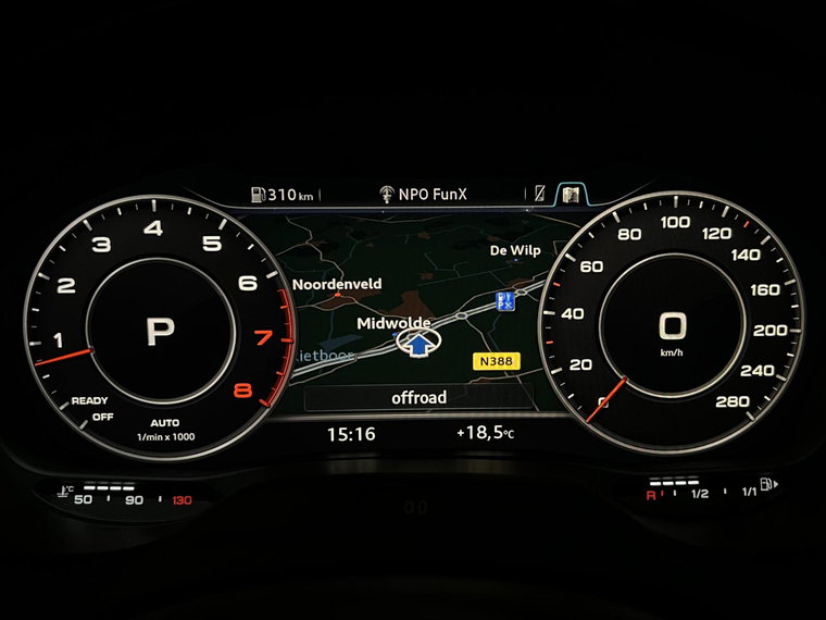 Vehicle Image 32