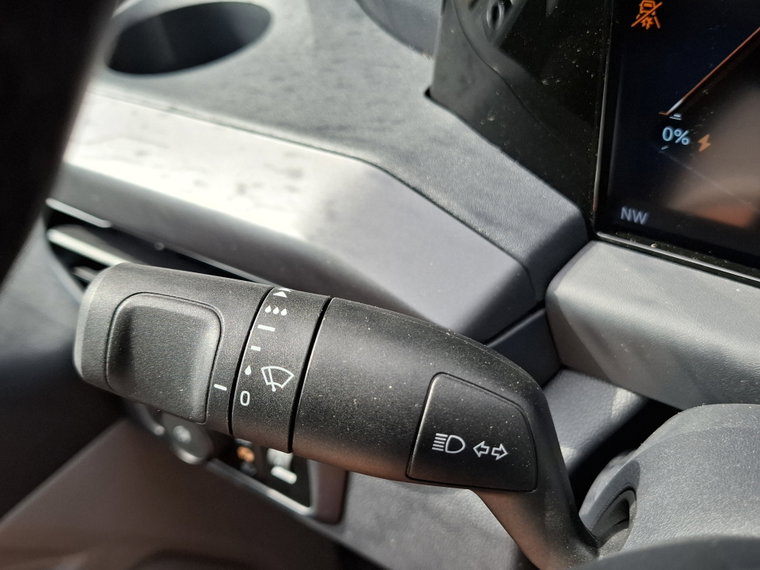 Vehicle Image 29