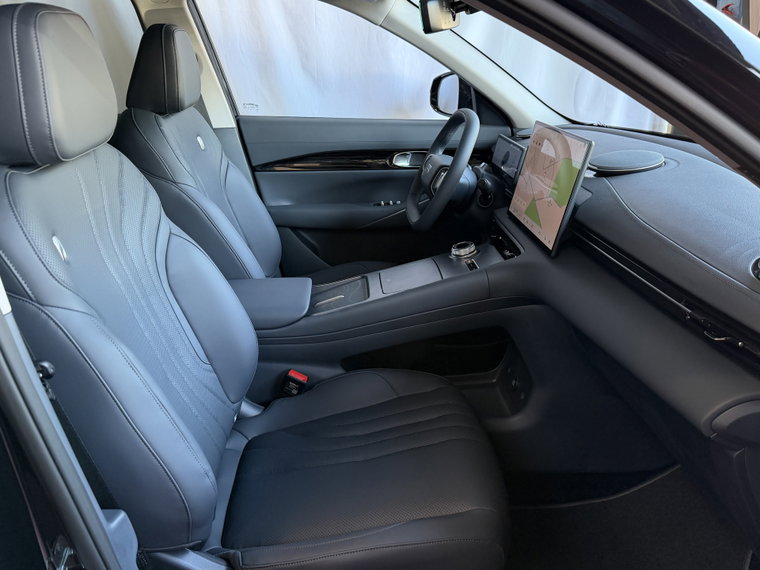 Vehicle Image 36