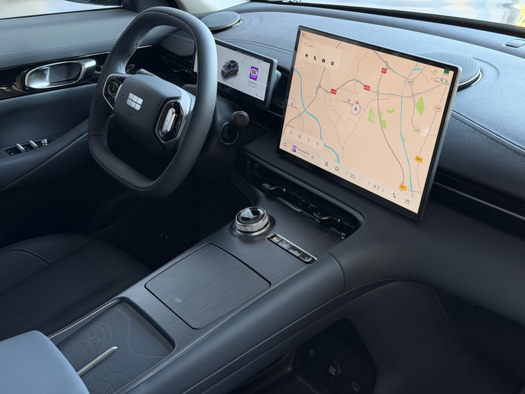 Vehicle Image 38