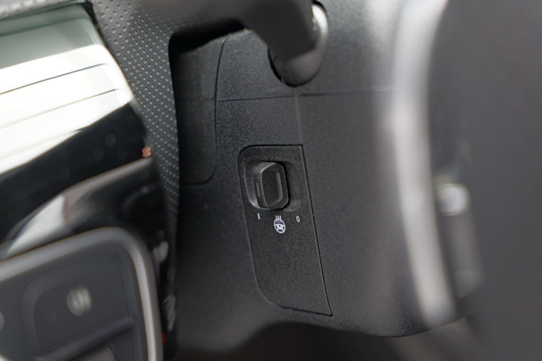 Vehicle Image 16