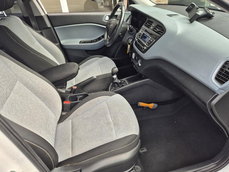 Vehicle Image 20
