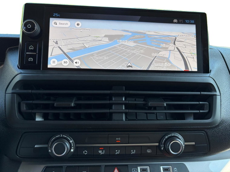 Vehicle Image 28