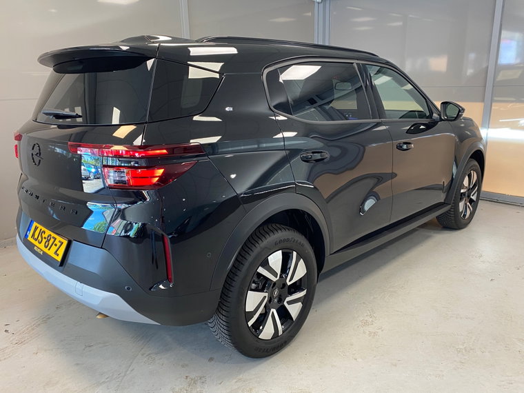 Vehicle Image 35