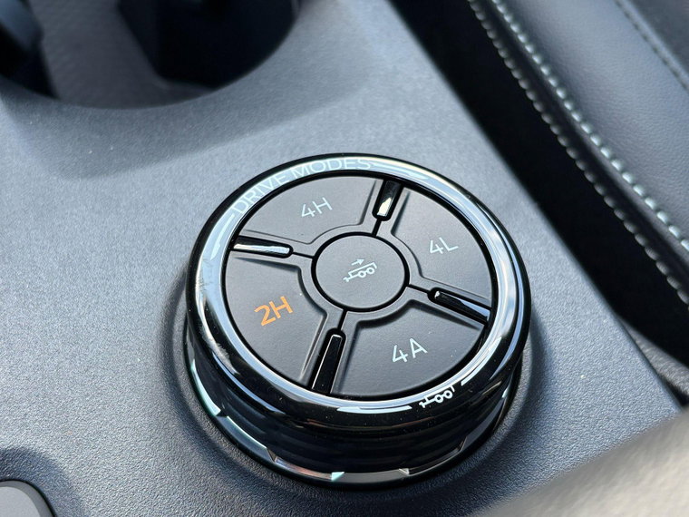Vehicle Image 35