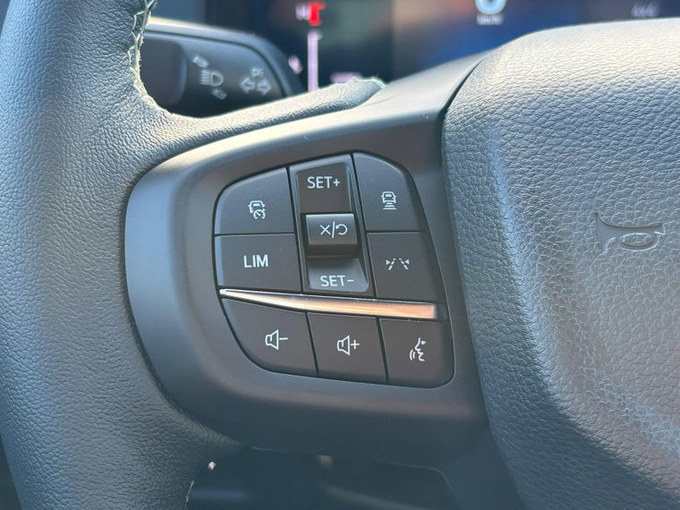 Vehicle Image 39