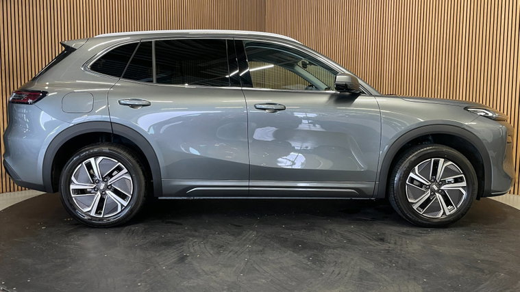 Vehicle Image 18