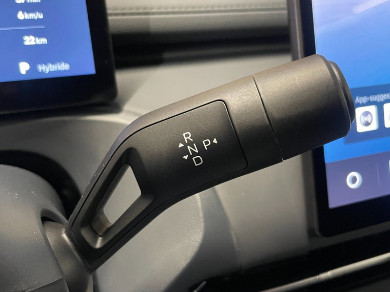 Vehicle Image 32