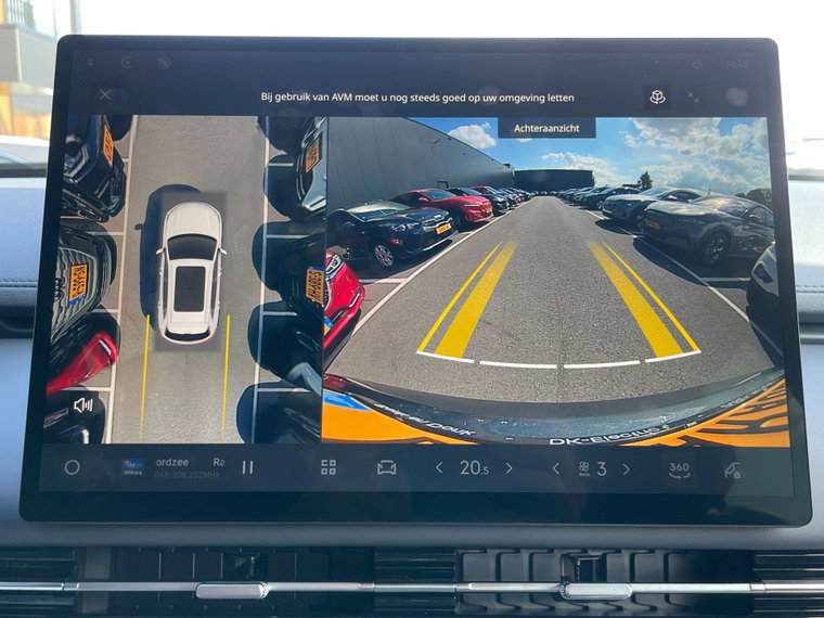 Vehicle Image 40