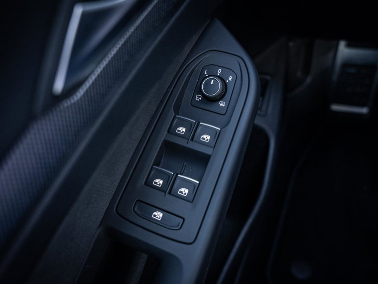 Vehicle Image 39