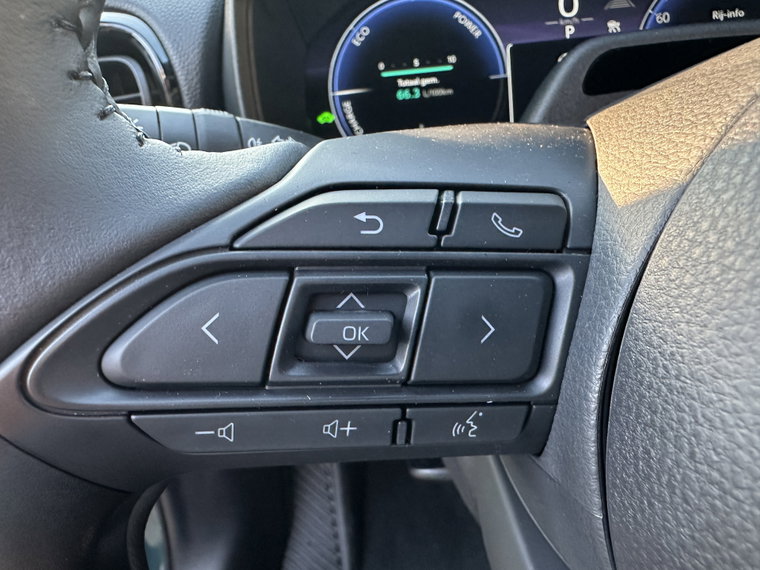 Vehicle Image 33