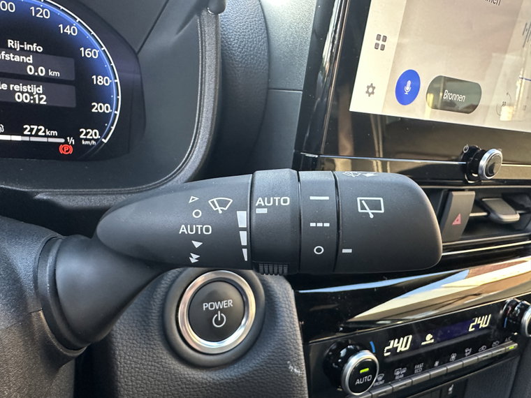 Vehicle Image 38