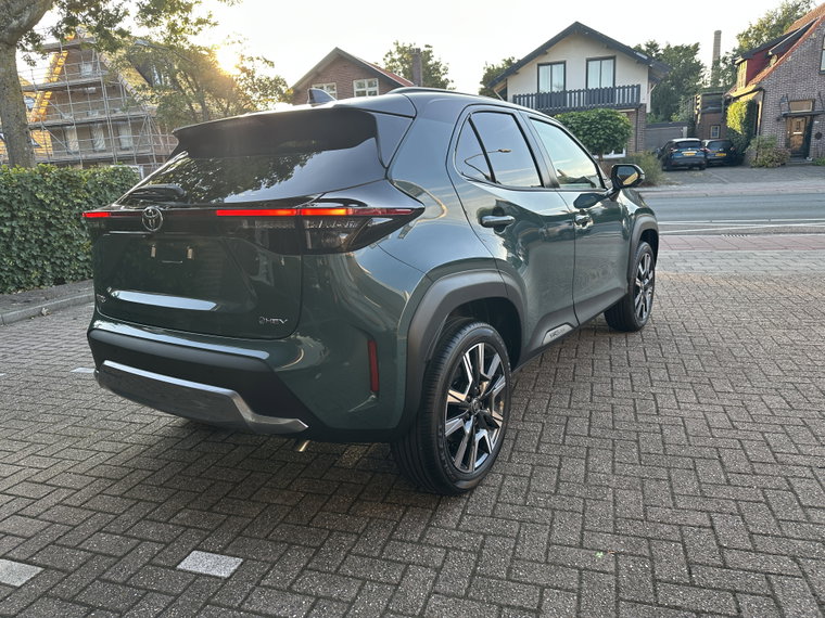 Vehicle Image 9
