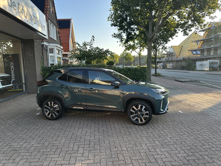 Vehicle Image 10