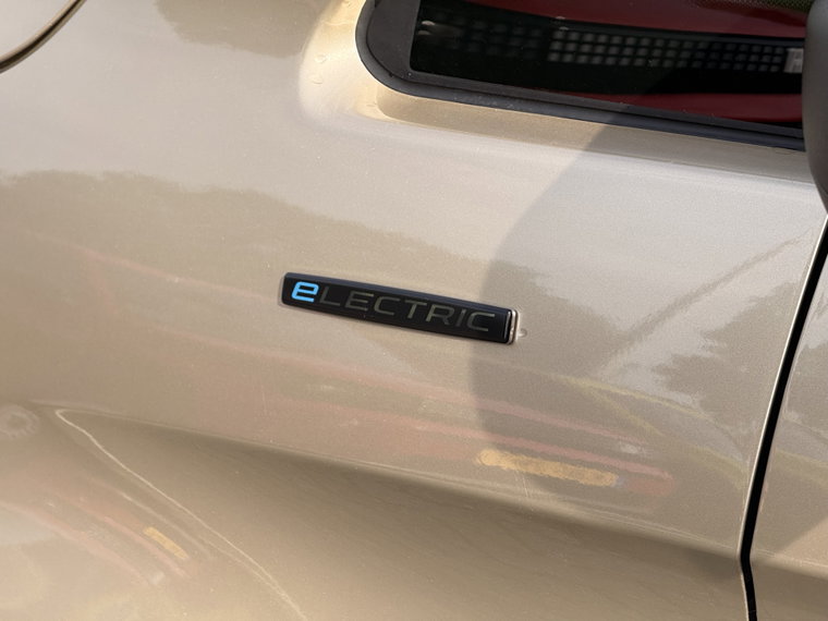Vehicle Image 15