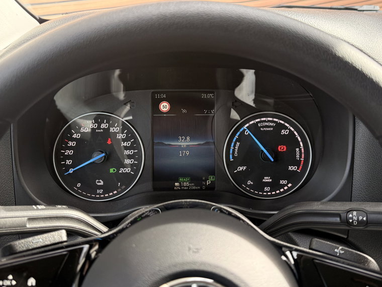 Vehicle Image 25