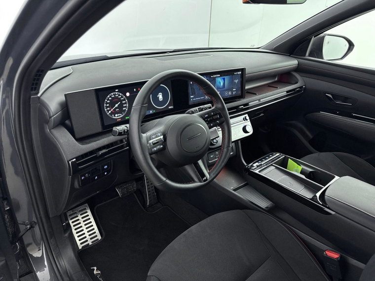 Vehicle Image 19