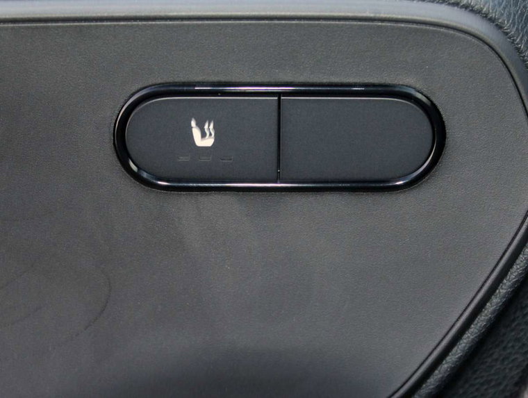 Vehicle Image 38