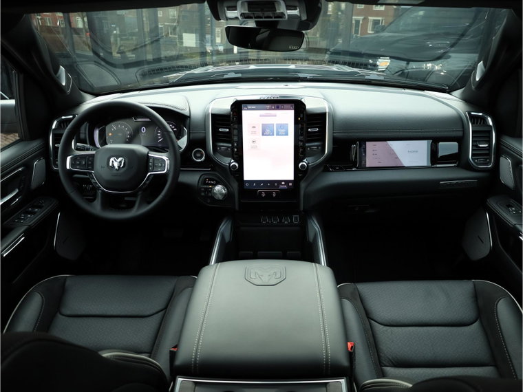 Vehicle Image 31