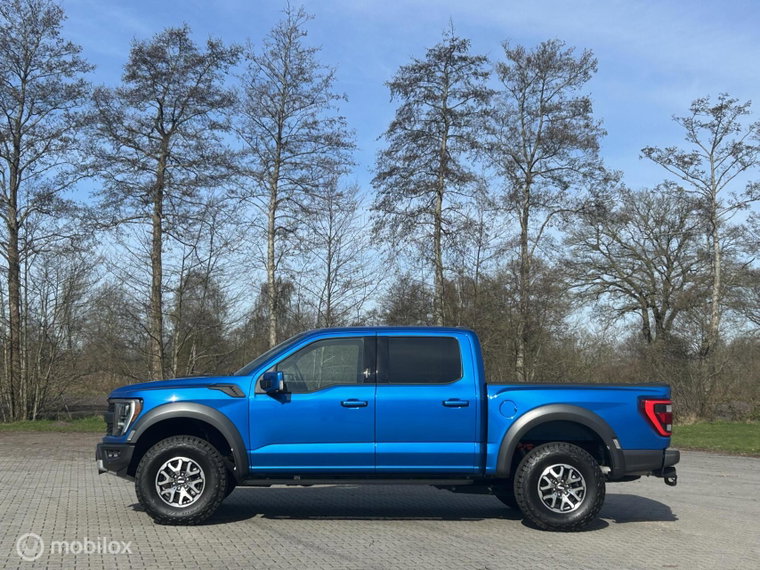 Vehicle Image 40