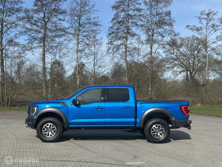 Vehicle Image 42