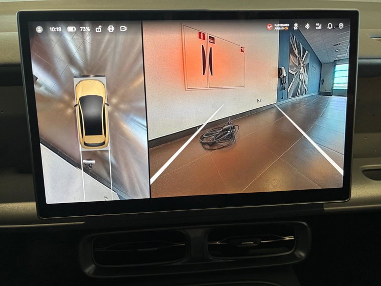 Vehicle Image 19
