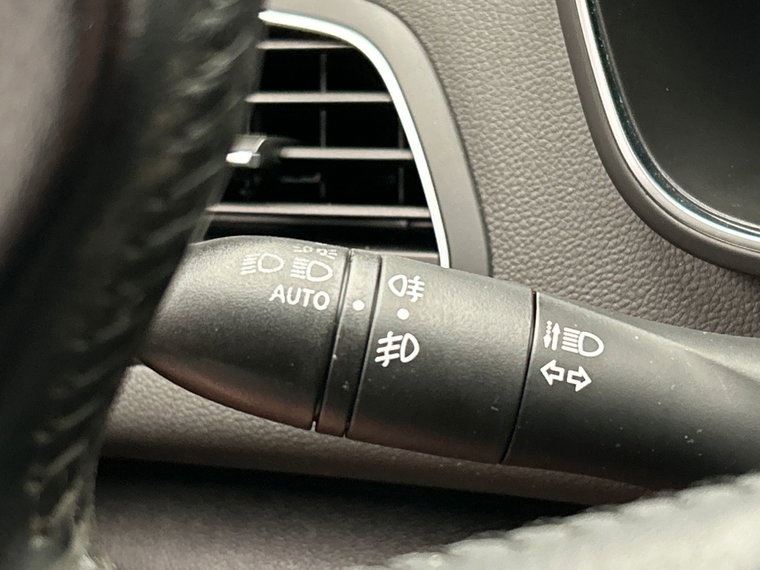 Vehicle Image 28