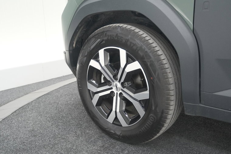 Vehicle Image 19