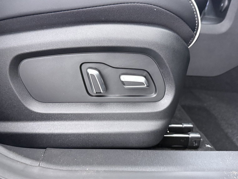 Vehicle Image 41