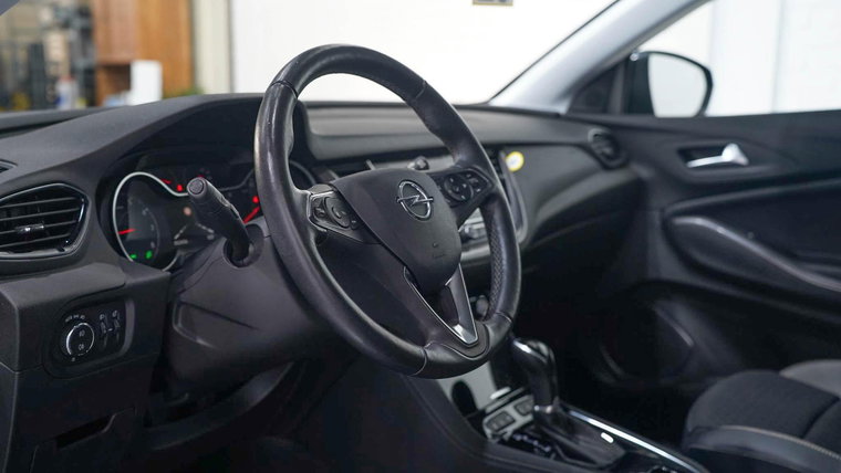 Vehicle Image 30