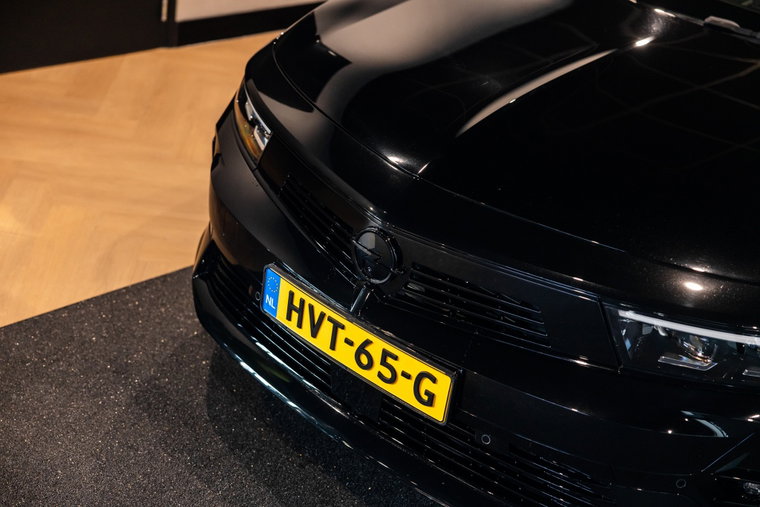 Vehicle Image 22
