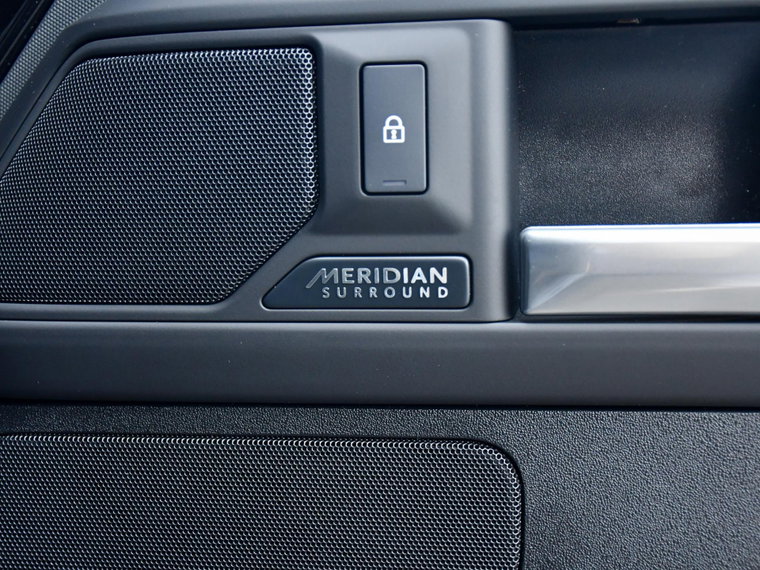 Vehicle Image 36