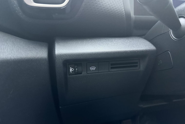 Vehicle Image 23