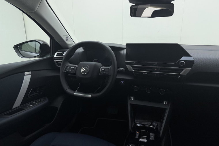 Vehicle Image 36