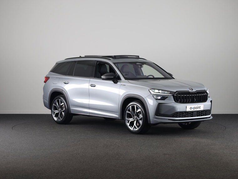 Vehicle Image 5