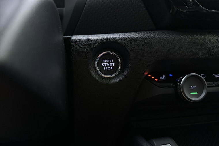 Vehicle Image 29