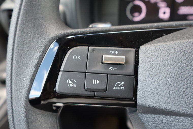 Vehicle Image 28