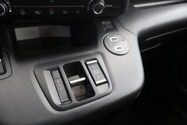 Vehicle Image 38