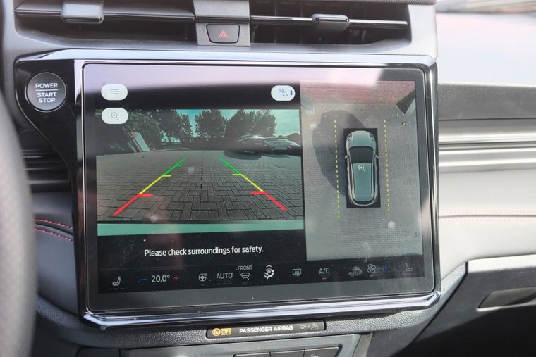 Vehicle Image 19