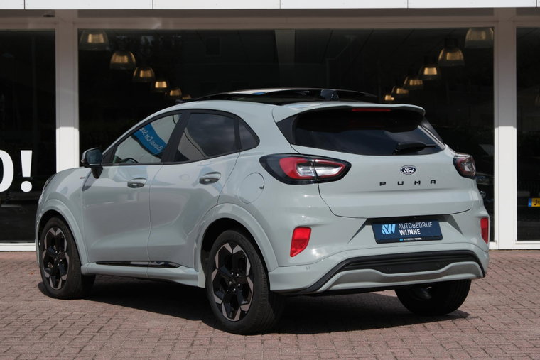 Vehicle Image 31