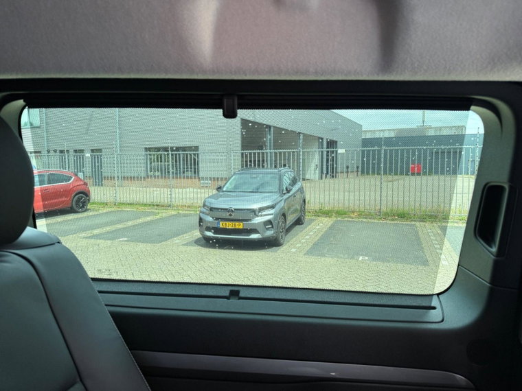 Vehicle Image 27