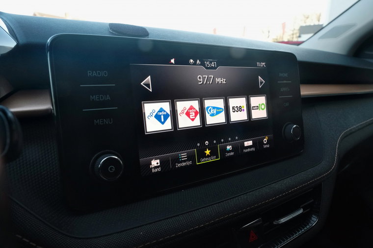 Vehicle Image 16