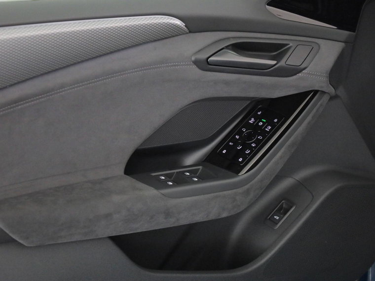 Vehicle Image 53