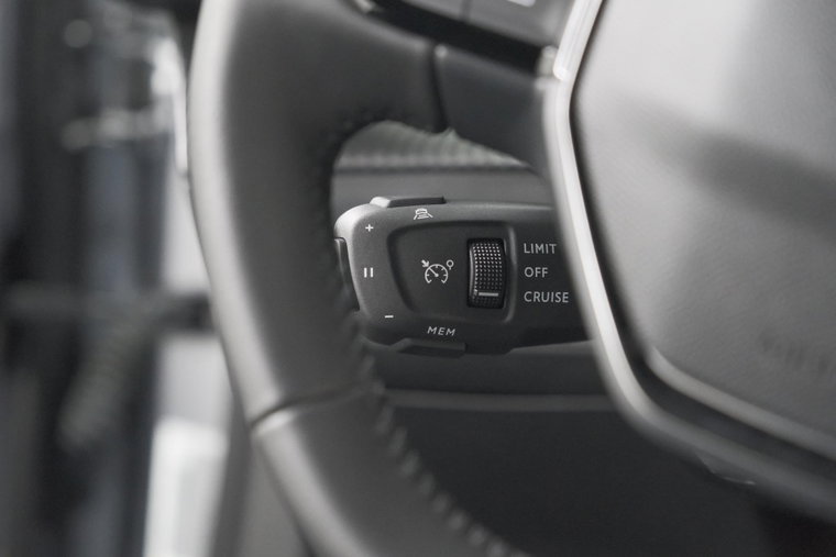 Vehicle Image 37