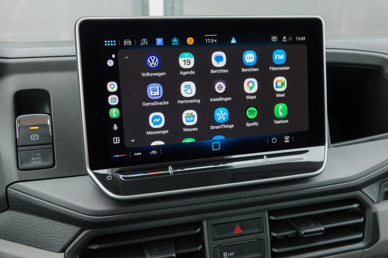 Vehicle Image 13