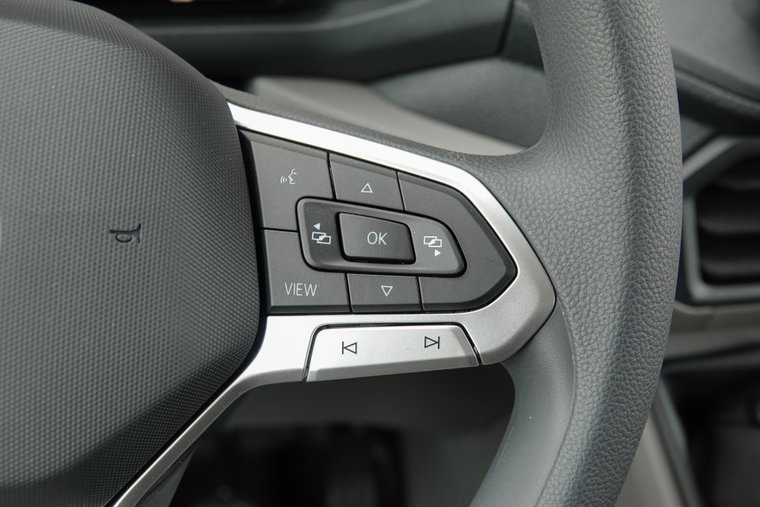 Vehicle Image 26
