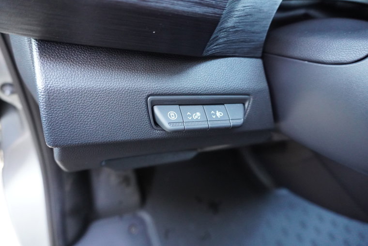 Vehicle Image 24